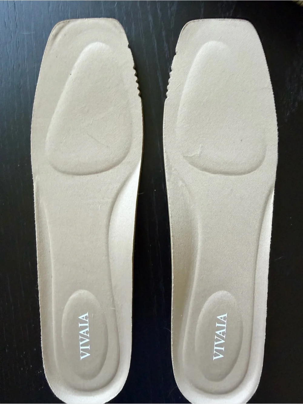 VIVAIA Margot Mary Jane Flats in Almond - Women's Size 8.5 WIDE - Never Used NWO